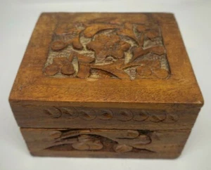 Antique Hand Made Natural Wooden Jewelry Box  Engraved Very Old Rare masterpiece - Picture 1 of 12