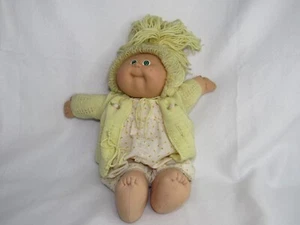 Vintage 1985 Cabbage Patch Kids Doll Girl Blonde Hair & Green Eyes - Picture 1 of 7