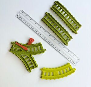 LOT 4 THOMAS THE TRAIN & FRIENDS GREEN TRACK SECTIONS LEFT CURVE SWITCH SLOPED 