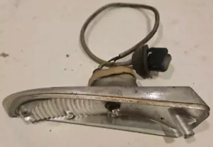 1973 MERCEDES BENZ SLC450 FRONT LEFT SIDE FENDER TURN SIGNAL HOUSING 0311361001 - Picture 1 of 4