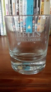 EXTRA SPECIAL 8 YEARS OLD BELLS BELL'S WHISKY WHISKEY ADVERTISING DRINKS GLASS - Picture 1 of 5