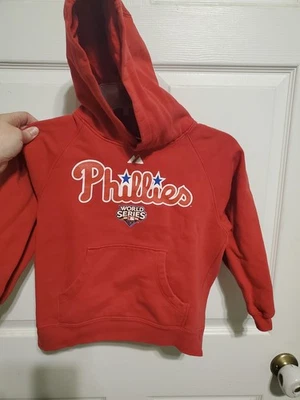 Boys Phillies Red Hoodie Size 7 Majestic Ryan Howard - Image 1 of 4