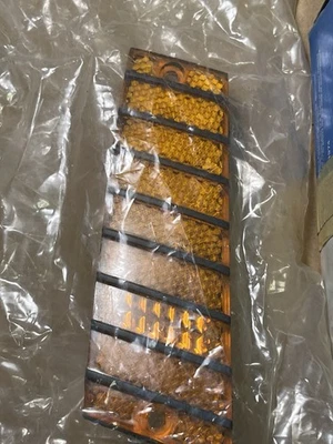 NOS 1970-1974 AMC Gremlin LH Front SIDE MARKER Lens Ribbed  4487453 OEM - Image 1 of 4