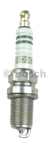 Bosch Spark Plug F8DC4 for Mercedes-Benz 300CE 300SL 500SL 300SE 400E 1990-2002 - Picture 1 of 2