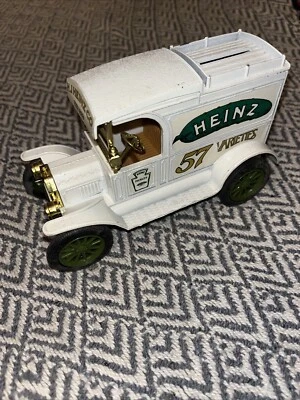 ERTL Heinz 1913 Ford Model T Van Bank HEINZ 57 Varieties - Image 1 of 4