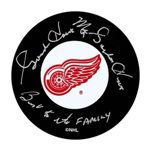 Gordie Howe Autographed Detroit Red Wings Puck (Signed Twice) - Picture 1 of 1