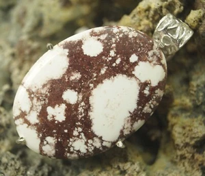 74.06 Ct Natural Oval Turquoise White Color 925 Solid Silver Pendant Gemstone - Picture 1 of 4