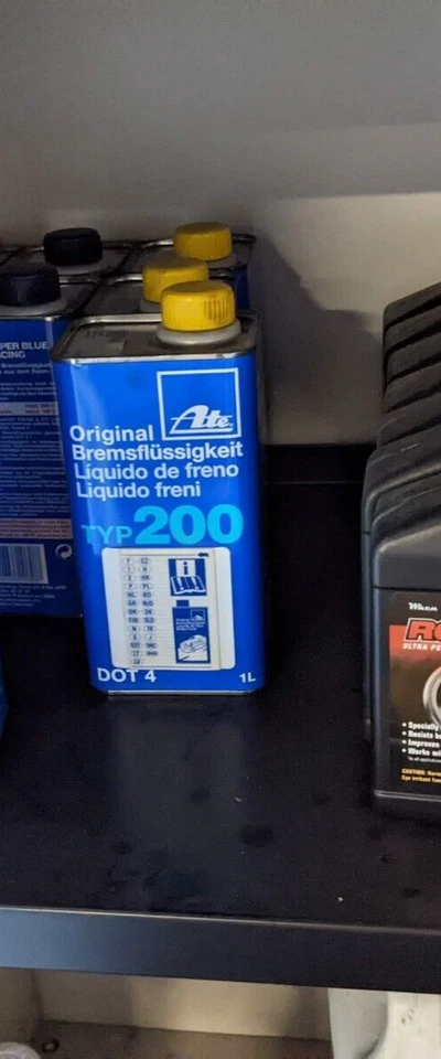 TRES (3x) Líquido de frenos ATE DOT 4 TIPO 200 (alto punto de ebullición) 706232 Foto 1 de 1