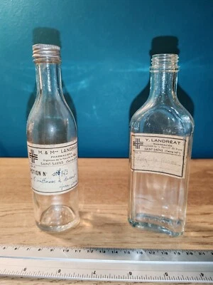 Lot De 2 Ancien Flacon d'apothicaire Pharmacie Potion  Années 40 50's  A Saisir  - Photo 1/4
