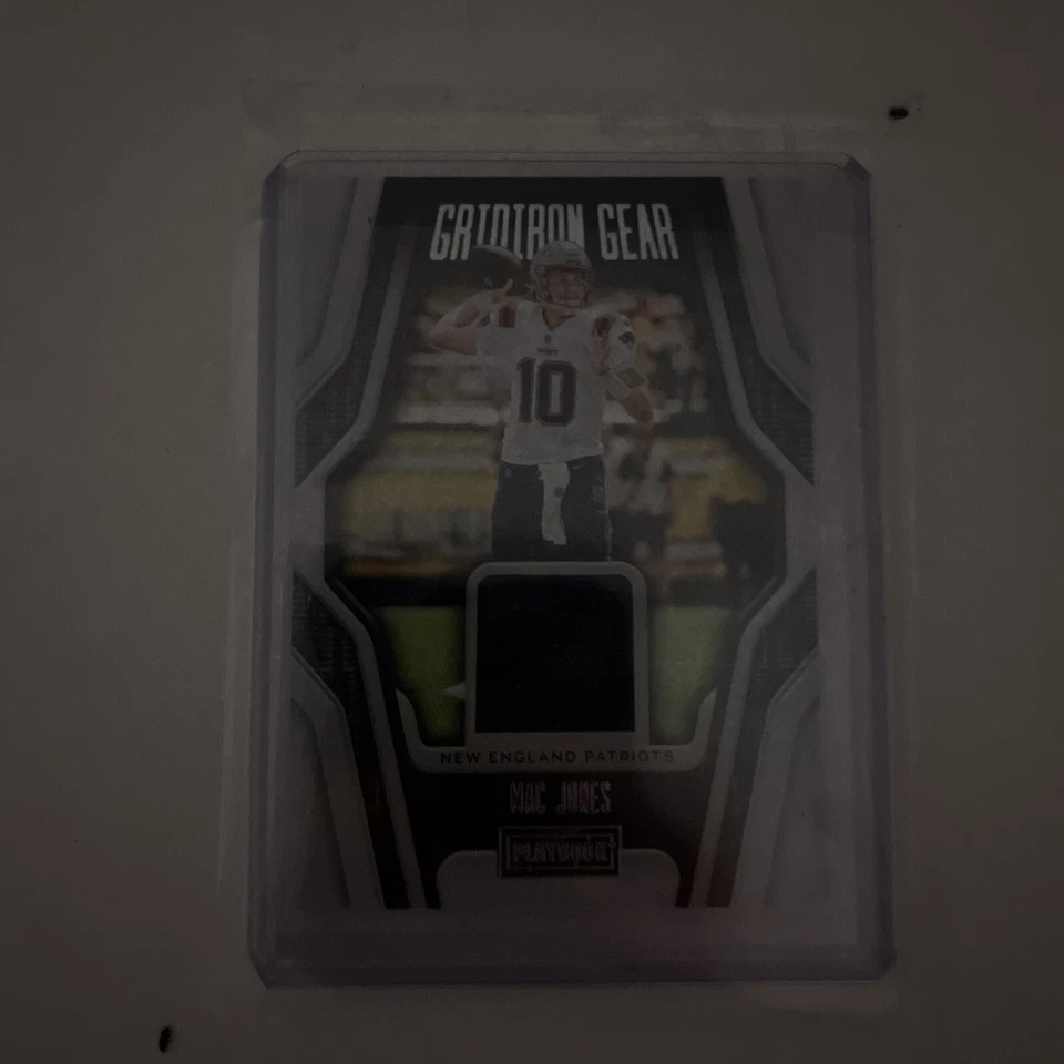 Mac Jones 2022 Panini Playbook Rookie Patch Gridiron Gear Patriots - Image 1 of 1
