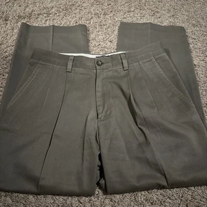 Pantalone uomo Dockers D3 plissettato 31x30 oliva vestibilità classica da lavoro - Foto 1 di 4