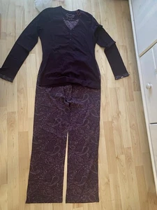 Esprit Schlafanzug Gr.36 lila,gemustert,neu mit Etikett - Bild 1 von 8