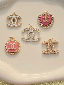 Lot Of 5 Chanel Zipper Pull Button Charms - Picture 1 of 3