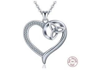 M048 Rimorchio A Cuore Con Nodo Celtico Argento 925 Cristalli Di Zirconia Bianca - Foto 1 di 3