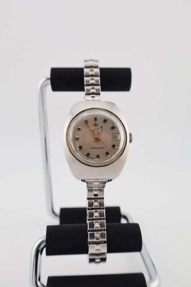Reloj suizo automático Zodiac Tonneau vintage para mujer - ¡Mantiene un buen tiempo! Foto 1 de 4