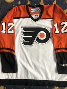 Vintage CCM NHL Philadelphia Flyers Simon Gagne Hockey Jersey - Picture 1 of 7