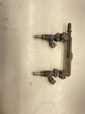 Riel de combustible con 3306-251 - 2016 ARCTIC CAT WILDCAT SPORT 42956 Foto 1 de 4