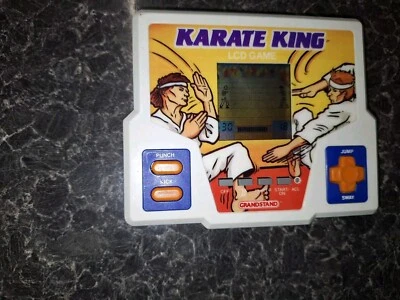 VINTAGE GRANDSTAND KARATE KID LCD GAME *TIGER ELECTRONICS 1987* - Image 1 of 4
