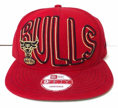 Chapéu Snapback New Era 9fifty Chicago Bulls Vermelho OURO BRILHANTE CINTILANTE Grande Logotipo Masculino - Imagem 1 de 4