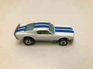 Hot Wheels Blackwall blanco Mustang Stocker rayas azules - Imagen 1 de 5