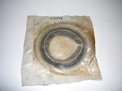 Jaguar E-Type Air Cleaner Grommet Rubber C17546 - Image 1 of 2