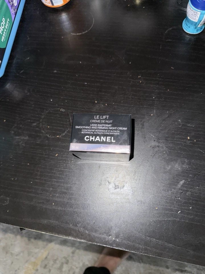 CHANEL LE LIFT Crème De Nuit Smoothing & Firming Night Cream 50 ml / 1.7oz NEW - Image 1 of 4