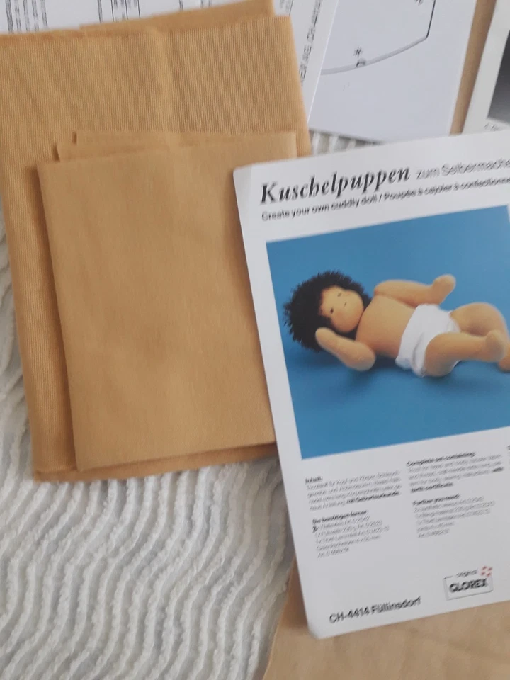 Waldorfpuppen selber machen: Trickotstoffe inkl. Kopf-Rohlingen aus Schafwolle - Bild 1 von 4