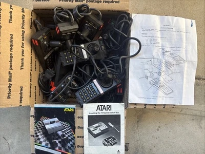 Lote De 10 Controladores Joystick Atari 5200 Originales Almohadillas De Control Sin Probar Foto 1 de 4