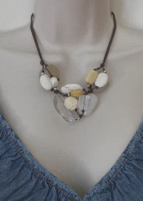Colar aglomerado de pedra esculpida em quartzo Silpada - Imagem 1 de 4