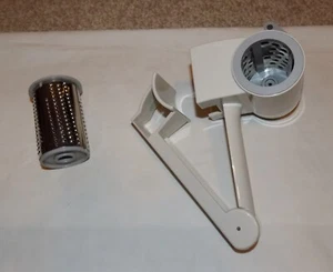 Pampered Chef Rotary Two Blade Cheese Grater - Imagen 1 de 13
