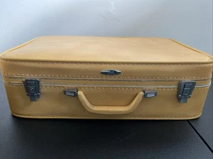 Vintage Sears Forecast Yellow Hardshell Travel Suitcase 22”x15”x6.25” No Key - Picture 1 of 9