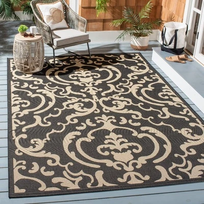 Courtyard Collection 4' x 5'7 Negro/Arena CY2663 Interior/Exterior Impermeable Foto 1 de 4