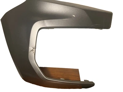 CHEVROLET COLORADO FRONT BUMPER FOG LIGHT COVER 2021-2022 OEM 84856128 - Image 1 of 4