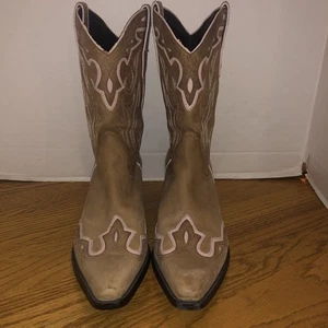 Sonora Damen hellbraun rosa Leder Western Cowboystiefel Größe 9M DH0316 - Bild 1 von 12