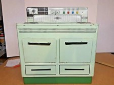 Vintage 1950'S Child'S Wolverine Metal Green Stove Oven 14" Pittsburgh Pa.