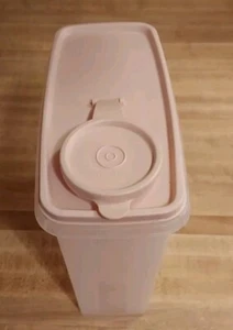 Vintage/New Tupperware 471-2 Store & Pour Cereal Container Pink Flip Top Lid - Picture 1 of 11