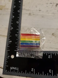Enamel Pin - Rainbow Pride Flag LGBTQ Gift Badge pin Lapel mx - Picture 1 of 2