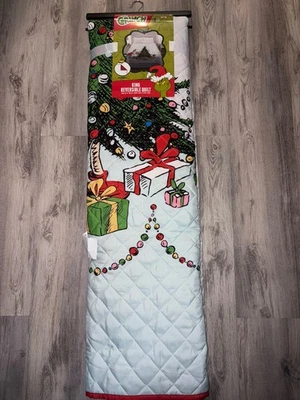 New!! Dr. Seuss Grinch King Quilt 3 Piece Set 1 Quilt with 2 Shams Holiday - Image 1 of 4