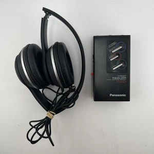 Vintage Panasonic RF-11 kompaktes FM/AM Radio mit 3 Voreinstellungen mit Kopfhörer FUNKTIONIERT LESEN - Bild 1 von 9