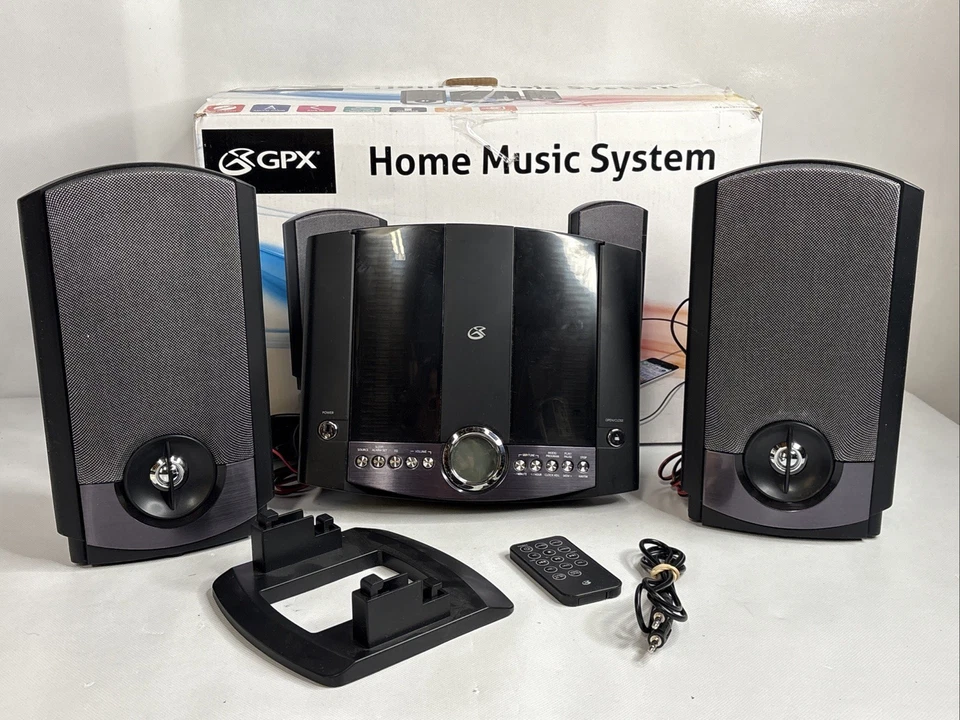 GPX CD Home Music System HM3817DTBLK With 2 Speakers Radio FM AM Remote - Image 1 of 4