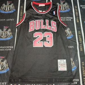 Basketball Chicago Bulls Michael Jordan Mitchell & Ness Shirt Jersey Tank 1997 - Picture 1 of 8