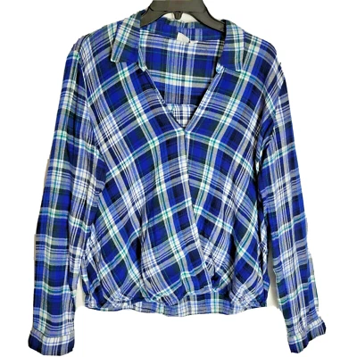 Camisa feminina Gap manga longa azul branca xadrez elástica cintura gola V tamanho médio - Imagem 1 de 4