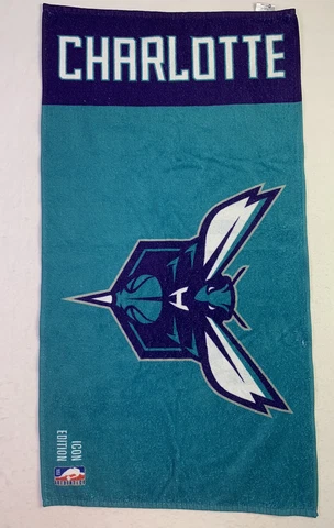 Vintage CHARLOTTE HORNETS 22”x40" TOWEL WINCRAFT Printed In USA Cover