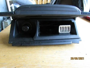 HONDA ACCORD 2005 ASCHENBECHER EINHEIT / HALTER MIT ZIGARETTENANZÜNDER - Bild 1 von 3