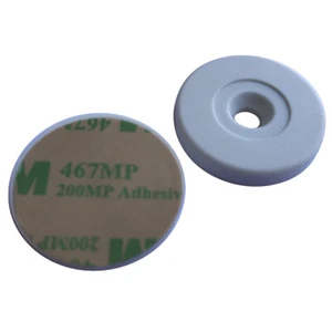 NFC Tag Ntag216 anti metal Adhesive Back 30mm Dia (pack of 5) - Picture 1 of 2