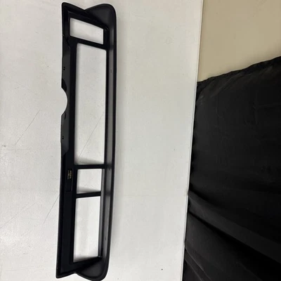 1991-1993 Oldsmobile 88 98 Instrument Gauge Cluster Radio Trim Bezel USED - Image 1 of 4