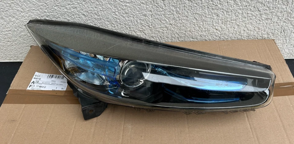 Original Renault Zoe Bj 12-19 Scheinwerfer rechts 260109891R - Bild 1 von 4