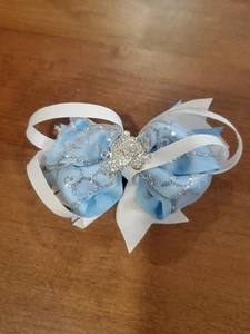 Disney Cinderella Carriage Girls Hair Bow - Picture 1 of 3