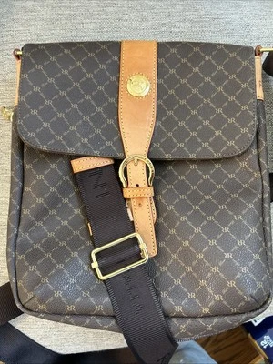 RIONI  Moda Italia Messenger Bag, Great Condition. - Image 1 of 4