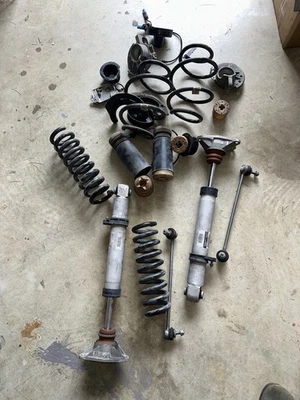 Juego de puntales de suspensión delantera + trasera BMW F80 F82 F83 M3 M4 EDC. OEM 15-20 Foto 1 de 4